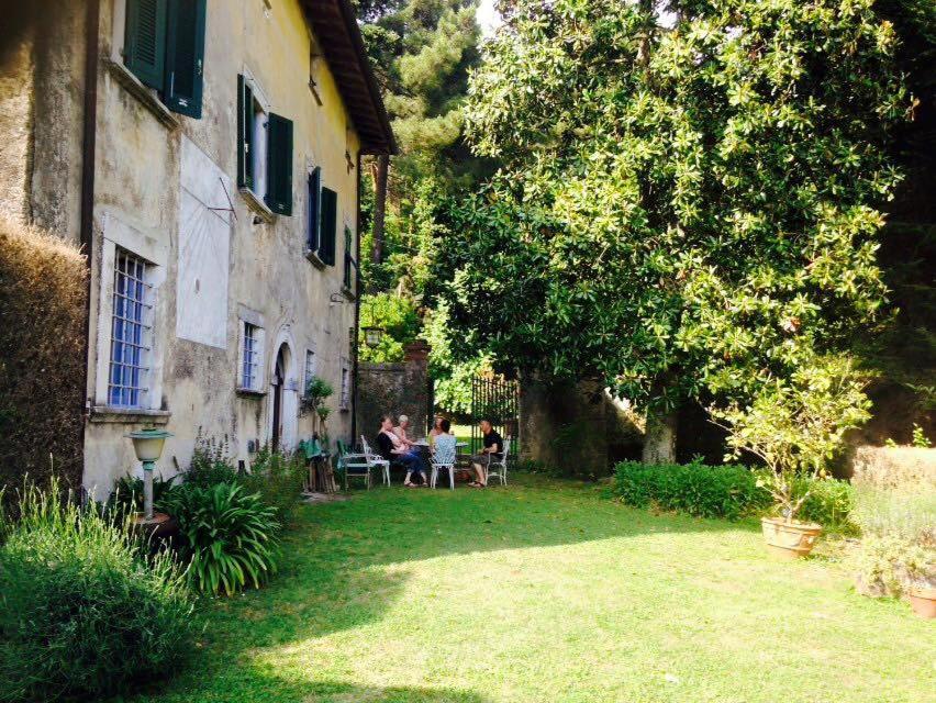 Bed & Breakfast Villa Masini-Luccetti Пьетразанта Экстерьер фото